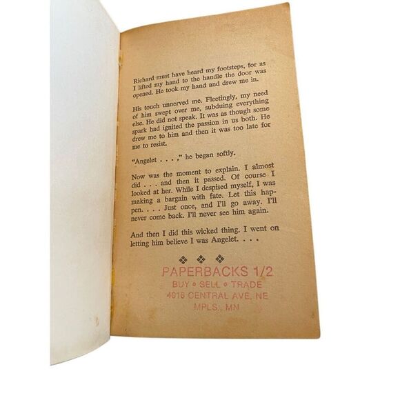 Saraband For Two Sisters 1976 Paperback Romance Novel Book - Picture 7 of 12